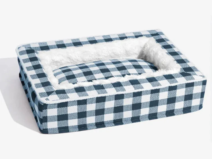 Universal Plaid Pet Bed