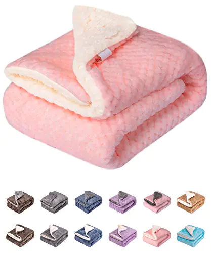 Cozy Pet Pink Fleece Blanket - Soft Plush for Dogs & Cats